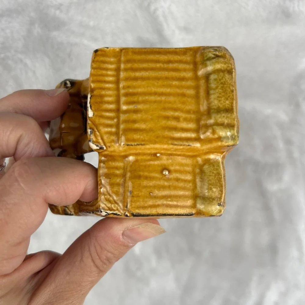 Vintage tiki‎ castle aquarium decor Miniature Pagoda House Ceramic Mid century